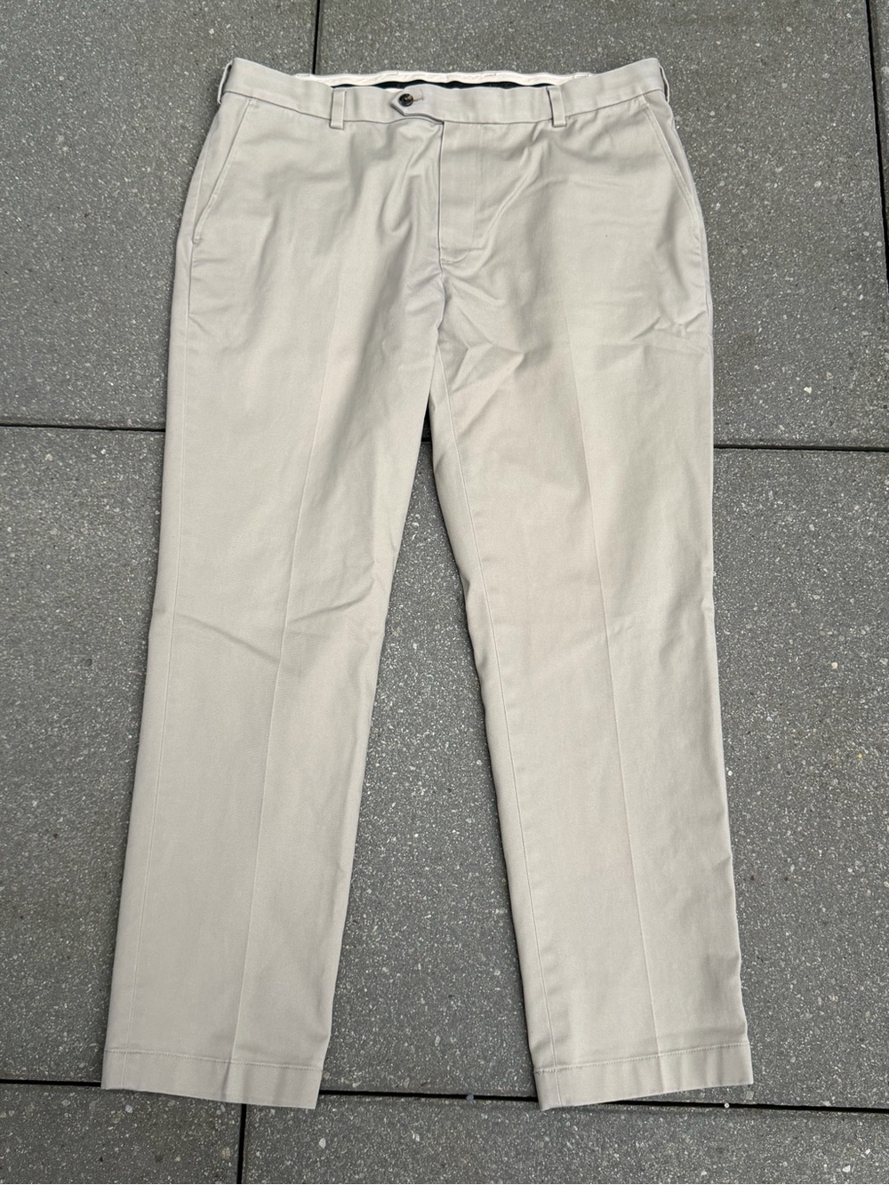 Brooks Brothers Advantage Chino Milano Men’s 37x30 Khaki Slim Stretch Pants